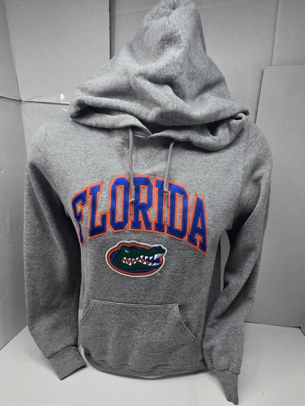 🐊 FLORIDA GATORS RUSSELL ATHLETIC EMBROIDERED HOODIE – SIZE SMALL